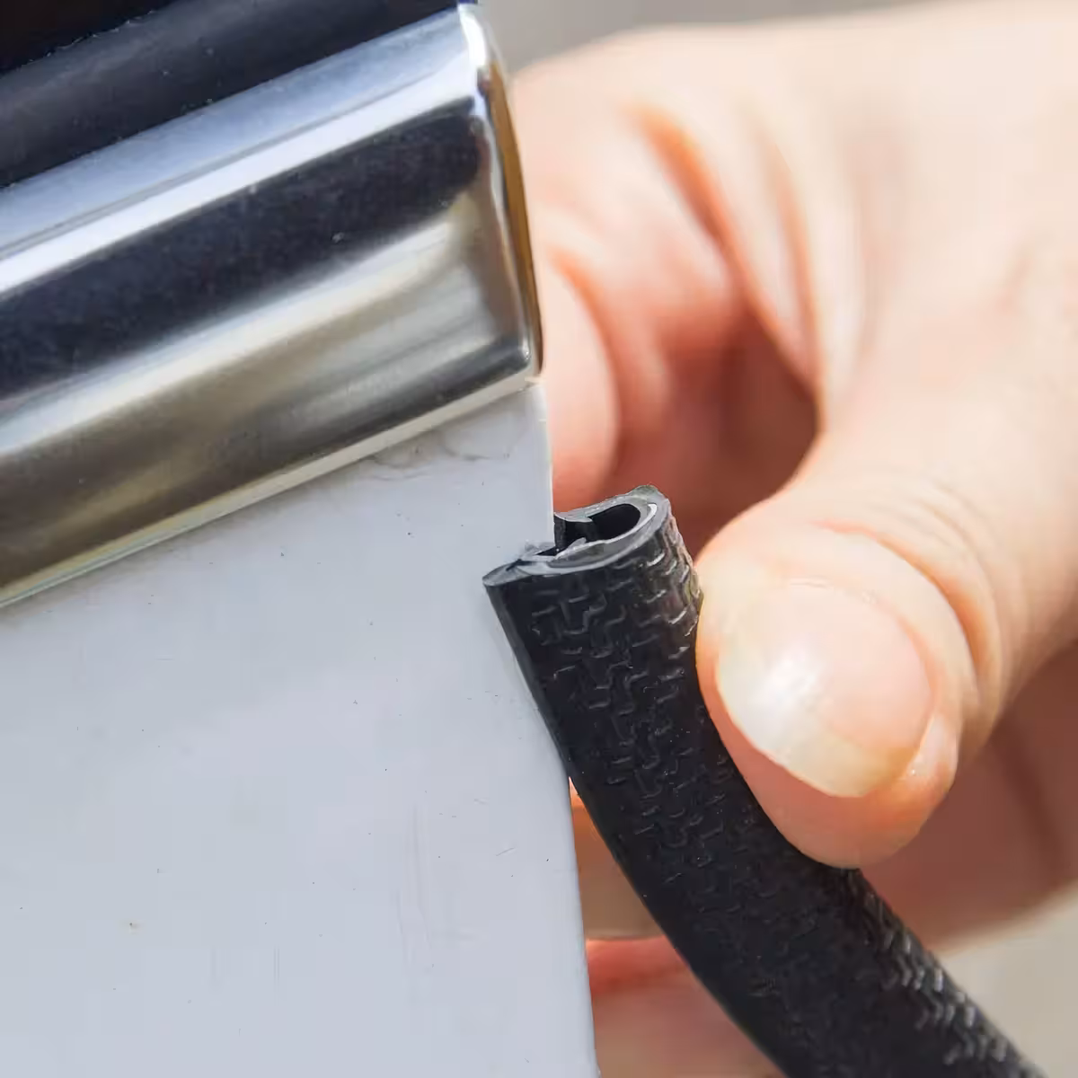 Ευέλικτη ταινία προστασίας άκρων θυρών αυτοκινήτου