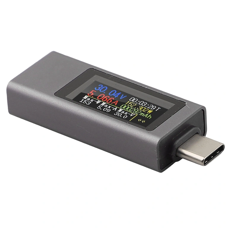 Testeur en utilisation KWS-2302C Multimètre USB C Tester KWS-2302C en action
