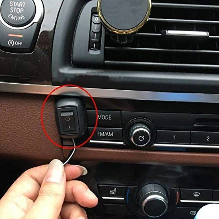 Montage commutateur ON/OFF avec bande adhésive